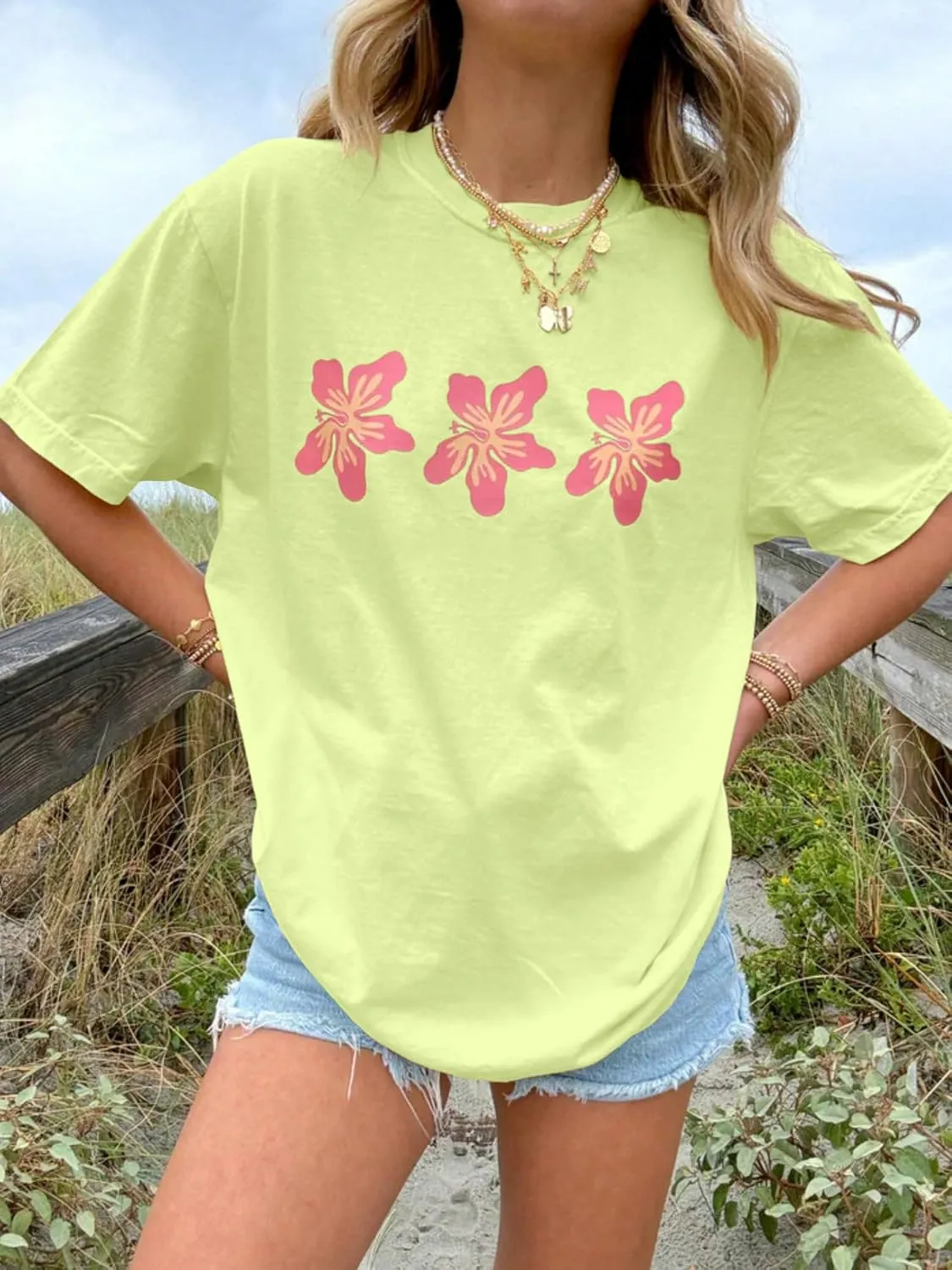BAIGRAM Women Oversized Floral Graphic Tee Shirt Top Y2K Aesthetic Cotton Short Sleeve Summer Beach Coastal Tshirt Going Out