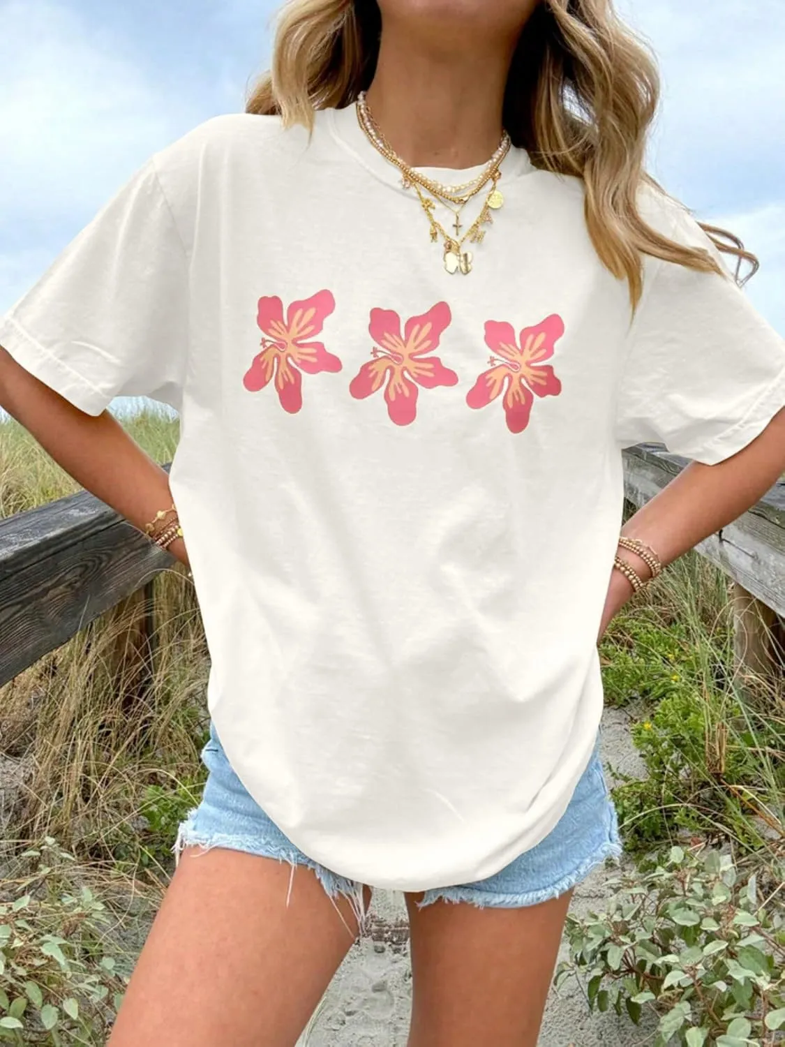 BAIGRAM Women Oversized Floral Graphic Tee Shirt Top Y2K Aesthetic Cotton Short Sleeve Summer Beach Coastal Tshirt Going Out